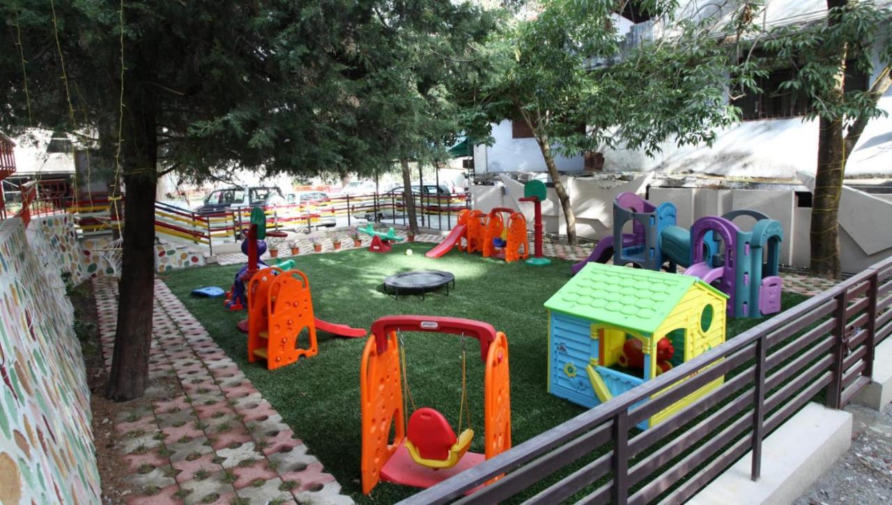 Hotel Arif Castle, Nainital Esterno foto